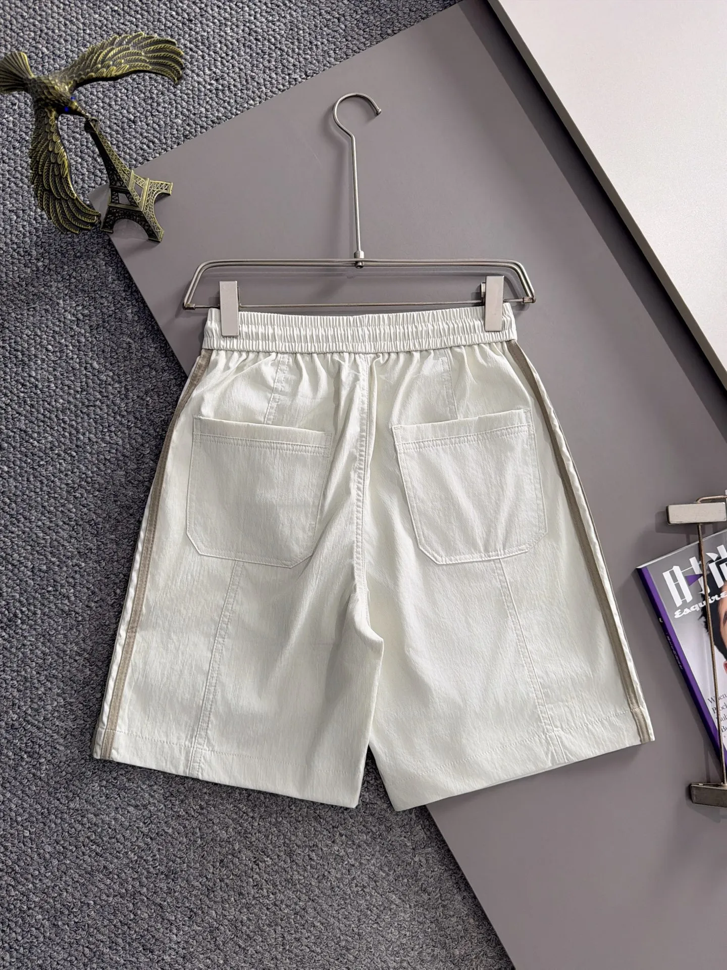 LP 2036 Spring/Summer New Arrival elastic band casual shorts, counter-customized fabric Breathable, high comfort, impeccable details, brand element design concept, reflecting high quality. It feels delicate and soft! It presents a casual cut and the upper body shape is great! Sizes:S-2XL